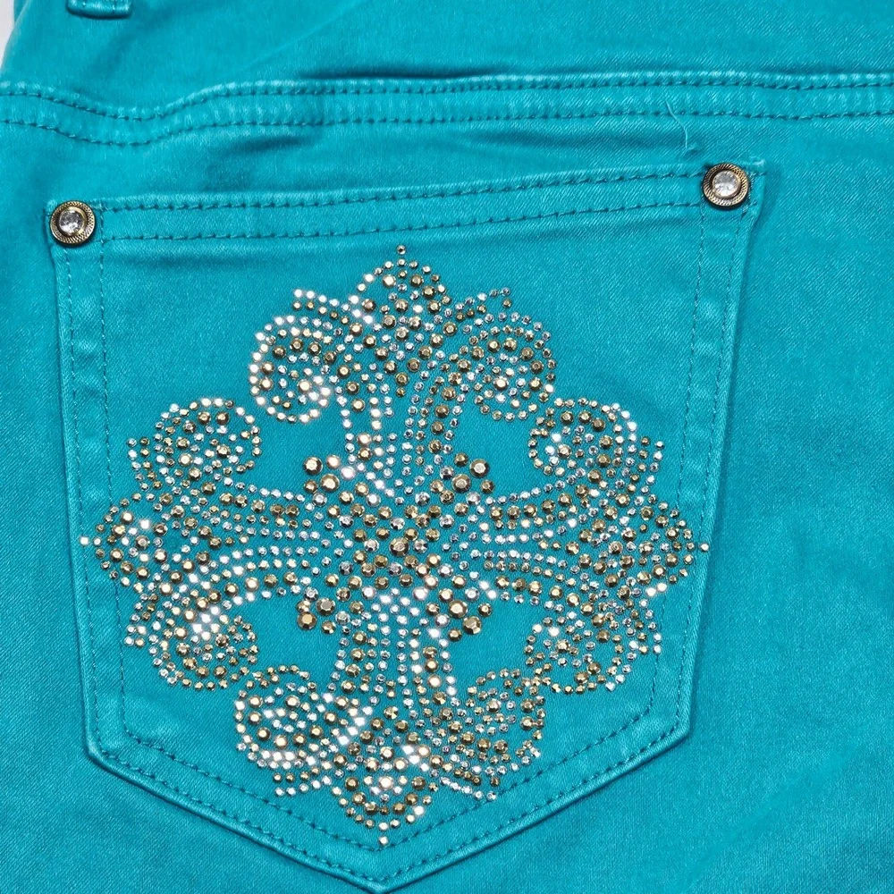 V Cristina Womens Teal Rhinestone Embellished Capri Crop Pants Size 10 Turquoise